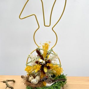 Paaskonijn met vogel