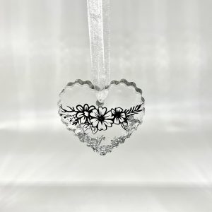 Klein hart met bloem