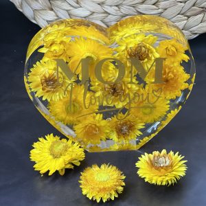 Klein staand hart met bloemen